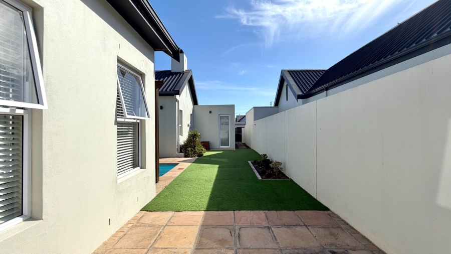 3 Bedroom Property for Sale in Sitari Country Estate Western Cape